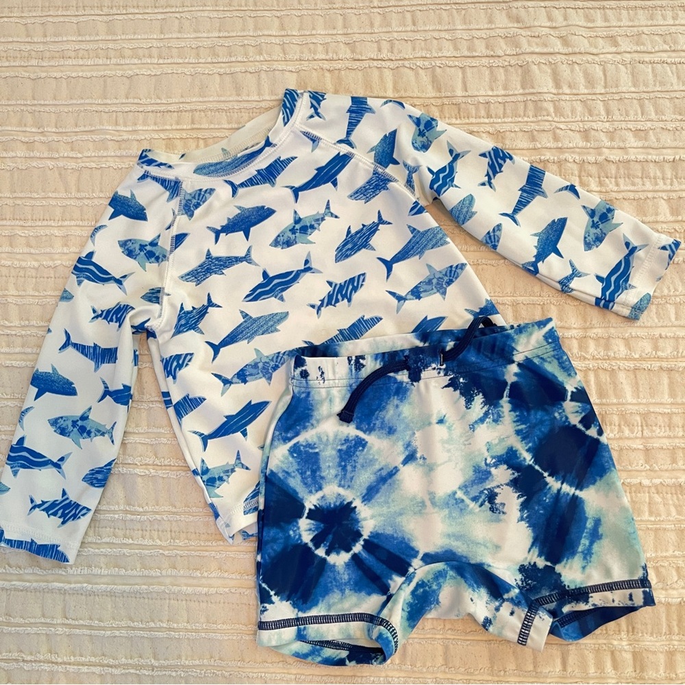 Old Navy Baby Boys Swimsuit + matching Rash guard 12-18MO